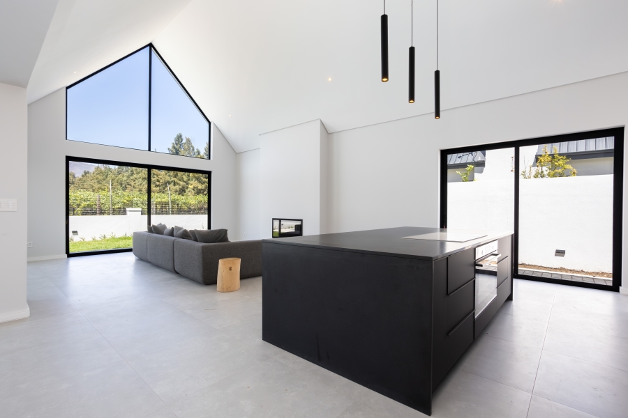 4 Bedroom Property for Sale in Val De Vie Estate Western Cape